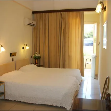 加里尼酒店 Agia Marina (Aegina)