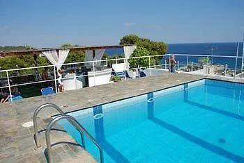 加里尼酒店 Agia Marina (Aegina)