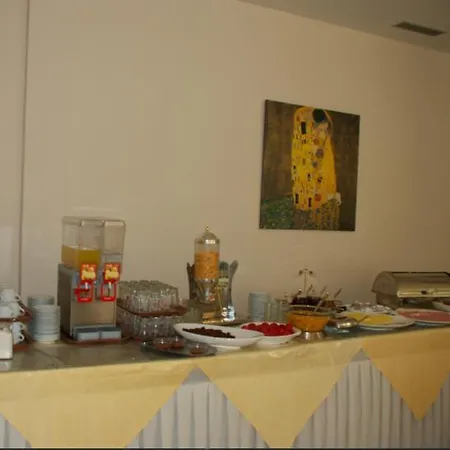 加里尼酒店 3* Agia Marina (Aegina)